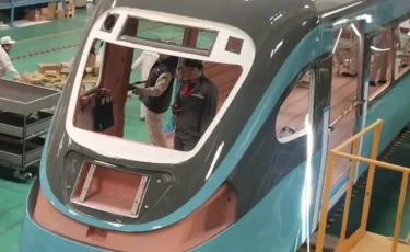 В Китае идёт сборка вагонов LRT для Астаны