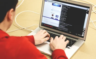 Мошенники стали использовать искусственный интеллект для обмана казахстанцев