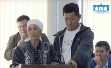 Сотта жауап берген Шерзаттың әжесі есінен танып қалды