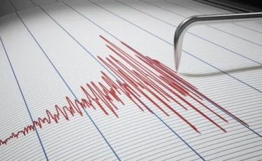 Алматыда жер сілкінісінен соң ғимараттар тексеріліп жатыр