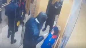 Лифтіде баланы пышақтаған жасөспірімге жаза тағайындалды