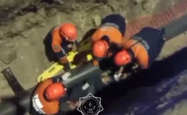 Алматыда су құбырын төсеу кезінде жұмысшы зардап шекті