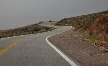 Депутаты подняли тревогу из-за плохих дорог и слабого контроля в регионах