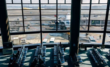 Проблемы с авиарейсами грозят срывом туристического сезона в Казахстане