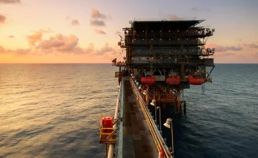 Китайская компания получила доступ к казахстанской нефти на Каспии