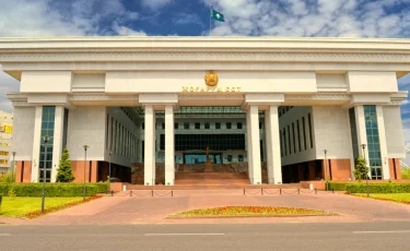 Жоғарғы соттың екі судьясы қызметінен босатылды