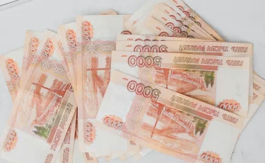 Казахстанцы ставят новый рекорд по избавлению от рублей