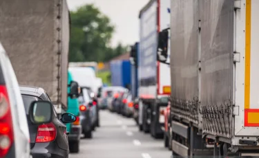 Пробки на границе: Минфин предлагает ускоренный и платный режим пропуска