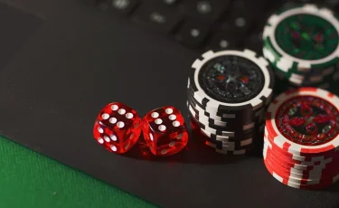 50 шымкентских чиновников могут лишиться работы за участие в азартных играх