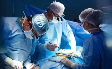 Дәрігер науқастың сау аяғын кесіп тастаған: пациент қайғыны көтере алмай көз жұмды