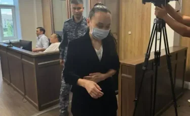 «Жылаған жоқ»: Перизат Қайрат сот үкімін естігенде қандай халде болды