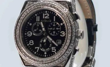 Изъятые у казахстанских олигархов часы ушли с аукциона за 117 миллионов