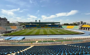 Стадион моют, трибуны чинят, охрана наготове: в Алматы наводят лоск перед приездом Джей Ло