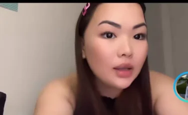 «Іш киімің көрініп тұр»: Ажырасуына қайын атасы себеп болған келіншек жан сырын ақтарды (ВИДЕО)