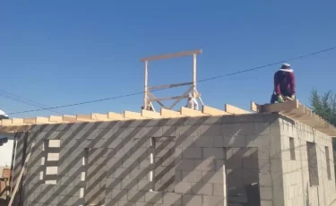 Семье Шерзата Полата строят новый дом