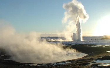 «Бұлаққа түскен әйел сәбилі болады»: Журналист түрлі дертті емдейтін «әулие бұлақ» барын айтты