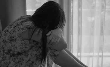 Жас келінді қайын атасы бір жыл бойы зорлап келген