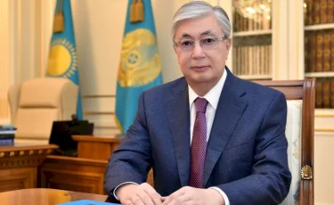 Токаев поздравил казахстанцев с Днем семьи