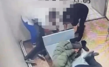 «Бүйрегін жарамсыз еткен»: Қостанайда дәрігерлер ер адамды аяусыз сабағын