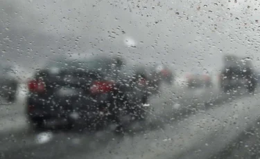 Водителей предупреждают о сложных погодных условиях на казахстанских трассах