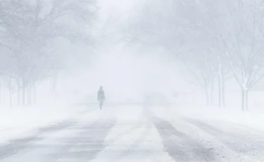 Штормовое предупреждение: снег, метель и гололед накроют Казахстан 13 ноября