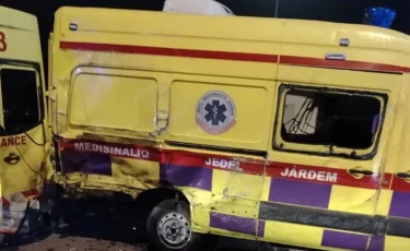 Машина скорой помощи попала в ДТП в Алматы: погибла фельдшер