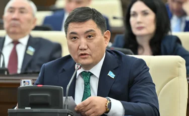 Депутат Базарбек заявил о попытках Сената исключить норму о реестре недобросовестных застройщиков