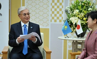 Токаев встретился с губернатором Токио