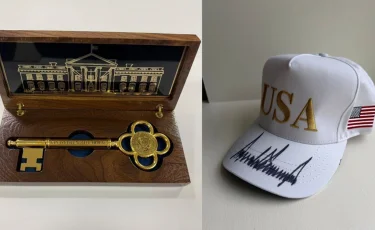 Трамп передал Токаеву ключ от Белого дома