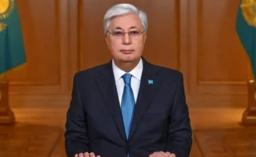 Токаев поздравил православных казахстанцев с Рождеством Христовым