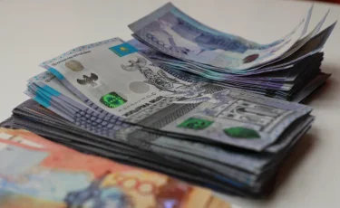 Работодатели задолжали казахстанцам более 3 млрд тенге зарплат