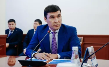 Скандал в спорте: олимпийский чемпион Серик Сапиев подрался с замом