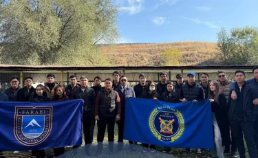 Студенты КазНУ отработали навыки баллистики на учебном полигоне