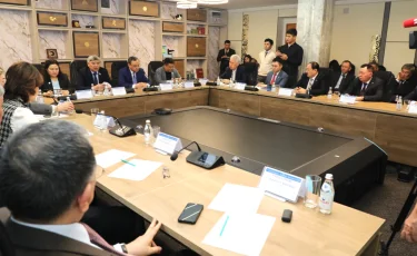 В Алматы учёные и эксперты обсудили и поддержали проект новой Конституции