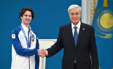 Михаил Шайдоров получил награду от Президента