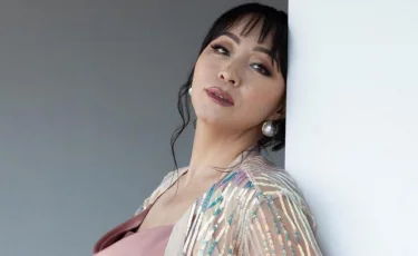 «Ұятсыздар! Бір стақан су бермеді»: Айгүл Иманбаева Эйр Астана ұшағында болған жағдайды айтты