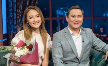 «Бөлек жату туралы да ой болған емес»: Қайрат Әділгерейдің әйелі отбасылық өмірі жайлы айтты