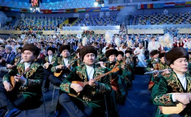 Кюй «Шернияз» и песня «Наурыз» прозвучали в исполнении 5 тысяч музыкантов в Астане