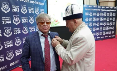 Академия президенті «Кемел Тоқаев» орденімен марапатталды