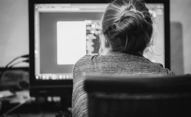 Стареющие кадры: Казахстану грозит дефицит профессионалов