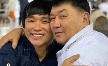 «120 мың теңгеге балаларым жұмыс істемейді»: Нұртас Айдарбеков әнші ұлы туралы айтты