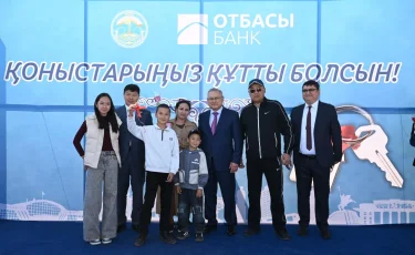Жетісу облысында кезектегі азаматтарға тұрғын үйлердің кілттері берілді