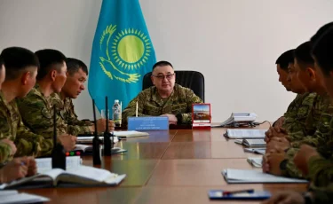 Әрбір командир бөлімшелердегі тәртіп үшін басымен жауап береді - Қорғаныс вице-министрі