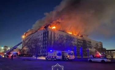 Пожар в акимате Актюбинской области: сотрудников перевели на онлайн-режим