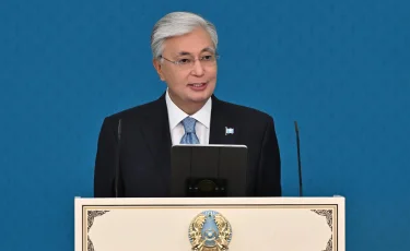 Тоқаев Азия чемпионы болған боксшы қыздарды құттықтады