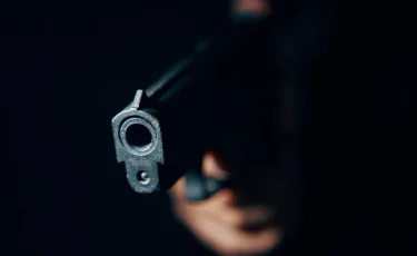 Шығыс Қазақстанда жас жігітті атып кетті