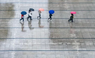 Штормовое предупреждение объявлено почти по всему Казахстану на 13 апреля