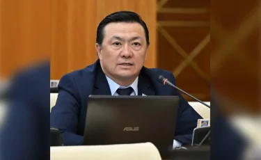 «Арзан атаққа ұмтылатындар көбейді»: Ерболат Сатыбалды мемлекеттік емес марапаттарды заңмен реттеуді ұсынды