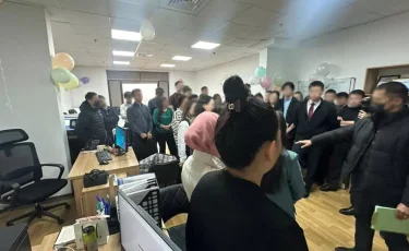 Азаматтардың жеке деректерін коллекторларға сатқан қылмыстық топ ұсталды