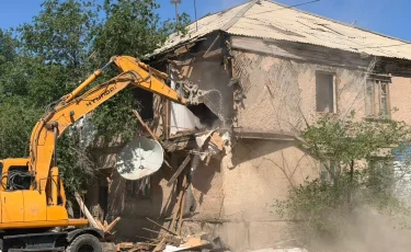 В области Ұлытау начался снос аварийных домов в рамках программы реновации